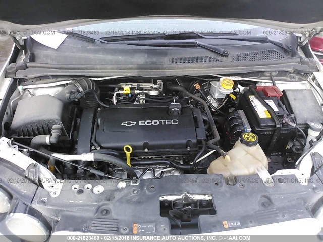 1G1JA5SG4F4175029 - 2015 CHEVROLET SONIC LS WHITE photo 10