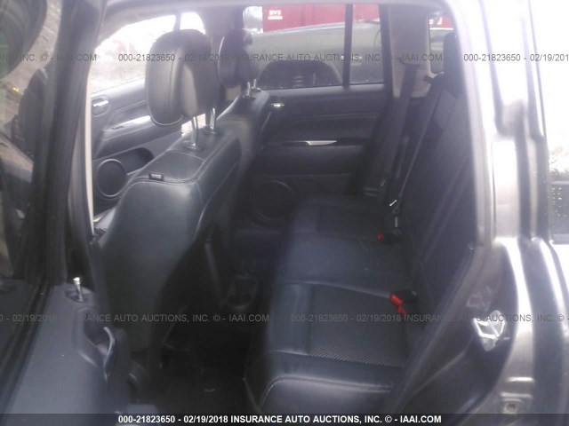 1C4NJDEB5FD365148 - 2015 JEEP COMPASS LATITUDE 灰色 照片 8