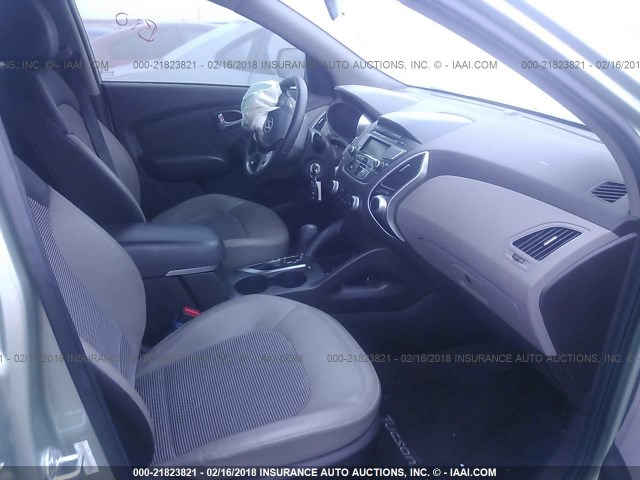 KM8JU3AC2CU324272 - 2012 HYUNDAI TUCSON GLS/LIMITED 绿色 照片 5