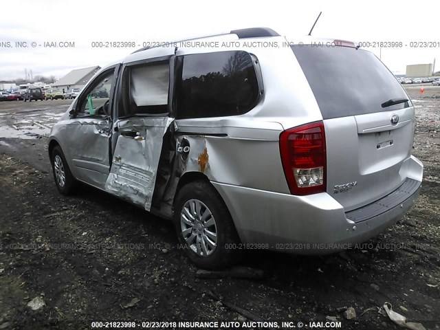 KNDMG4C78E6554632 - 2014 KIA SEDONA LX SILVER photo 3