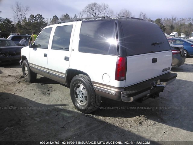 1GNEK13K1SJ430420 - 1995 CHEVROLET TAHOE K1500 WHITE photo 3