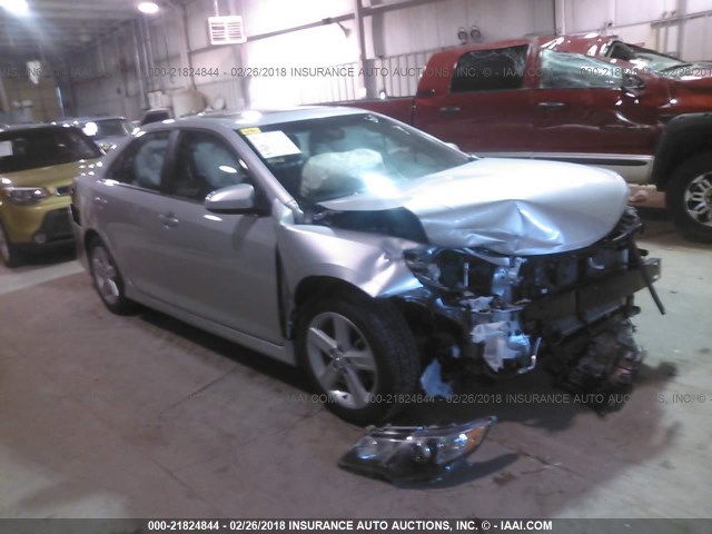 4T1BF1FK5DU246316 - 2013 TOYOTA CAMRY L/SE/LE/XLE SILVER photo 1