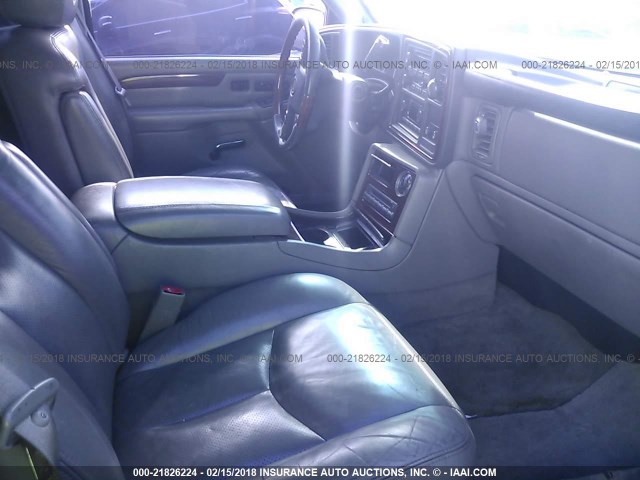 1GYEK63N74R126135 - 2004 CADILLAC ESCALADE LUXURY შავი ფოტო 5