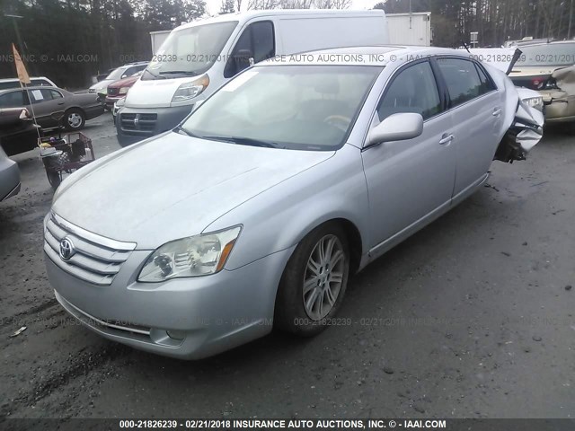 4T1BK36B35U052389 - 2005 TOYOTA AVALON XL/XLS/TOURING/LIMITED SILVER photo 2