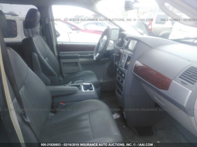 2A8HR54149R509884 - 2009 CHRYSLER TOWN & COUNTRY TOURING BLUE photo 5