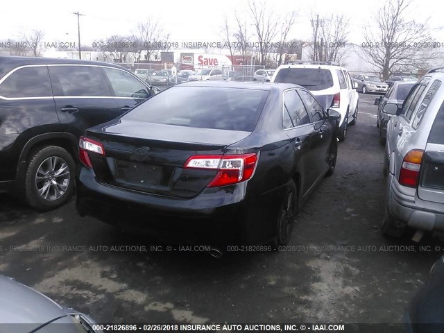 4T1BF1FK4CU121239 - 2012 TOYOTA CAMRY SE/LE/XLE BLACK photo 4