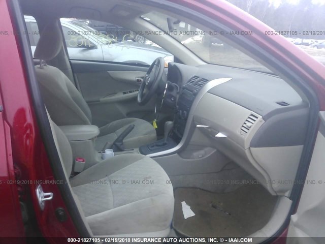 JTDBL40E599070881 - 2009 TOYOTA COROLLA LE/XLE RED photo 5