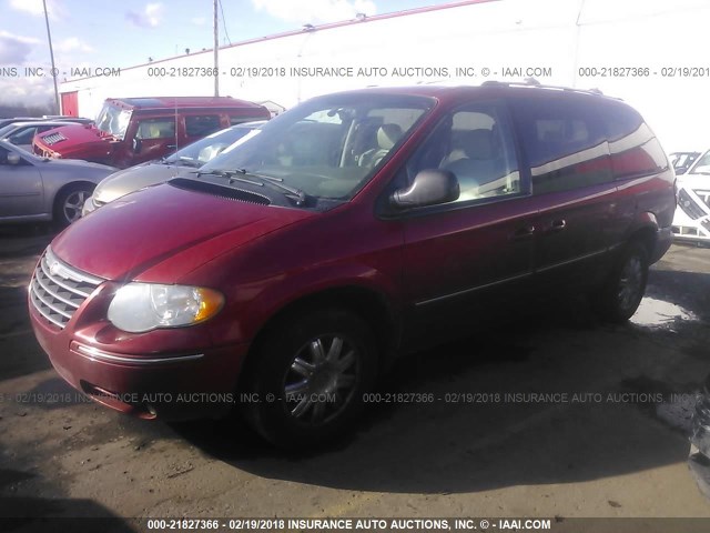 2C4GP64L25R191032 - 2005 CHRYSLER TOWN & COUNTRY LIMITED RED photo 2