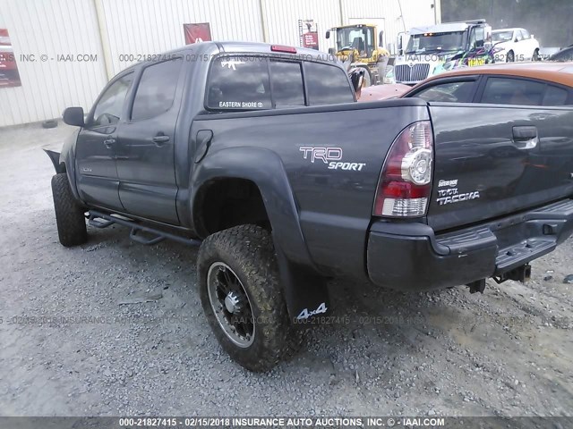 3TMLU4EN7DM121639 - 2013 TOYOTA TACOMA DOUBLE CAB ნაცრისფერი ფოტო 3