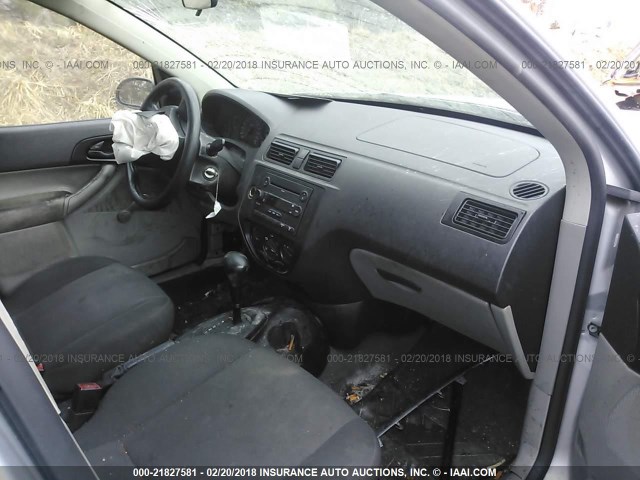 1FAFP34N57W207221 - 2007 FORD FOCUS ZX4/S/SE/SES 银色 照片 5