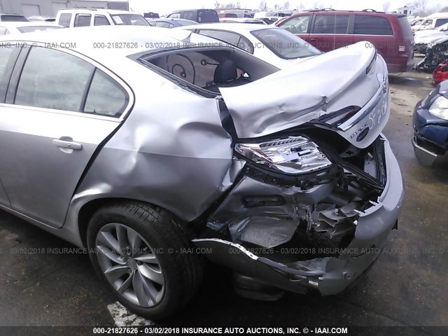 2G4GR5GX5H9146718 - 2017 BUICK REGAL PREMIUM SILVER photo 6