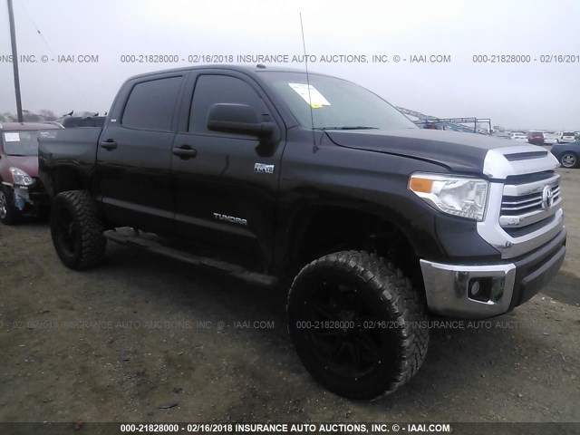 5TFDW5F18HX663798 - 2017 TOYOTA Tundra CREWMAX SR5/TRD PRO BLACK photo 1