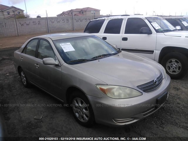 JTDBF32K330104106 - 2003 TOYOTA CAMRY LE/XLE Gold Foto 1
