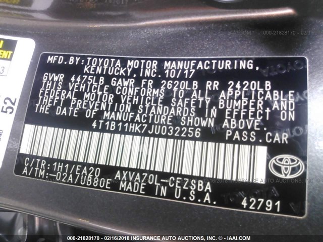 4T1B11HK7JU032256 - 2018 TOYOTA CAMRY L/LE/XLE/SE/XSE GRAY photo 9