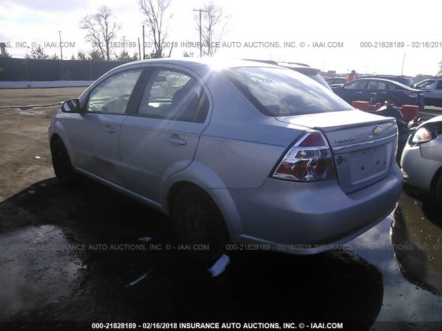 KL1TD56EX9B616329 - 2009 CHEVROLET AVEO LS/LT SILVER photo 3