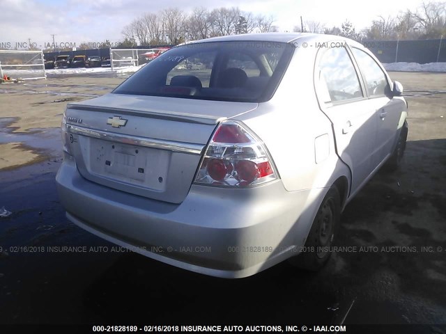 KL1TD56EX9B616329 - 2009 CHEVROLET AVEO LS/LT SILVER photo 4