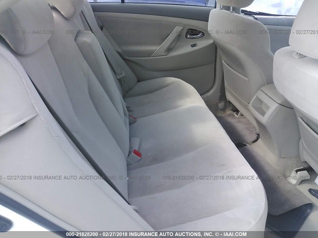 4T1BF3EK7BU590739 - 2011 TOYOTA CAMRY SE/LE/XLE WHITE photo 8