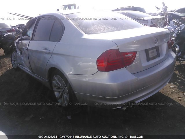 WBAPH7G57BNN04341 - 2011 BMW 328 I SILVER photo 3