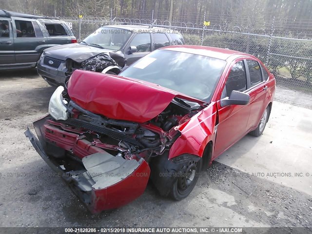 1FAHP35N08W140391 - 2008 FORD FOCUS SE/SEL/SES RED photo 2