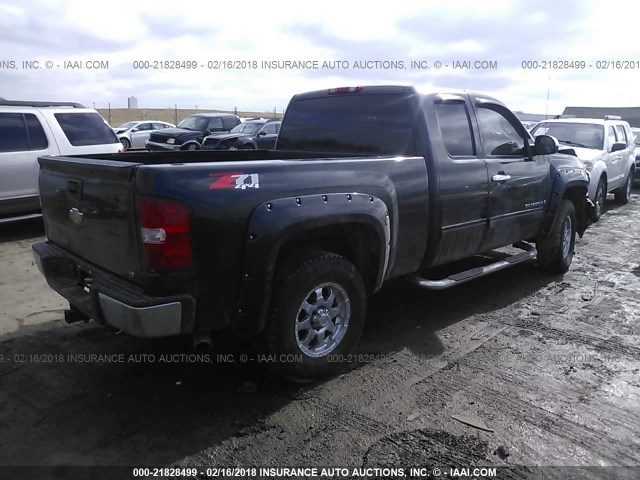 2GCEK290891106261 - 2009 CHEVROLET SILVERADO K1500 LT BLACK photo 4