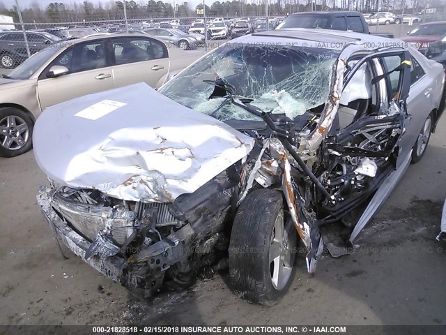 4T1BF1FK9CU038437 - 2012 TOYOTA CAMRY SE/LE/XLE 银色 照片 6