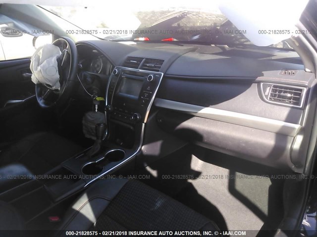 4T1BF1FK8FU901426 - 2015 TOYOTA CAMRY LE/XLE/SE/XSE BLACK photo 5
