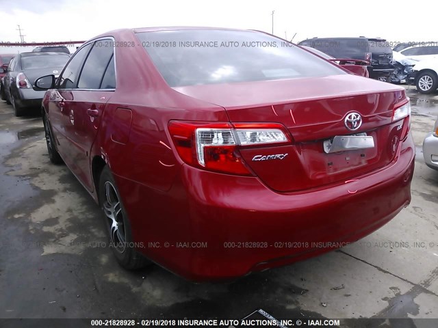 4T4BF1FK5ER375292 - 2014 TOYOTA CAMRY L/SE/LE/XLE წითელი ფოტო 3
