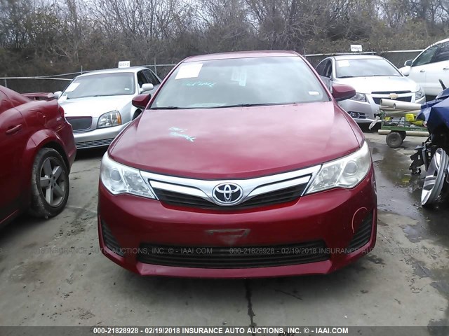 4T4BF1FK5ER375292 - 2014 TOYOTA CAMRY L/SE/LE/XLE წითელი ფოტო 6