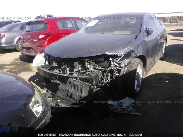 4T1BF1FK1EU860619 - 2014 TOYOTA CAMRY L/SE/LE/XLE 灰色 照片 6