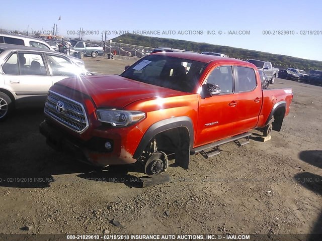3TMDZ5BN4GM012320 - 2016 TOYOTA TACOMA DBL CAB/SR5/TRD SPORT/OR ORANGE photo 2