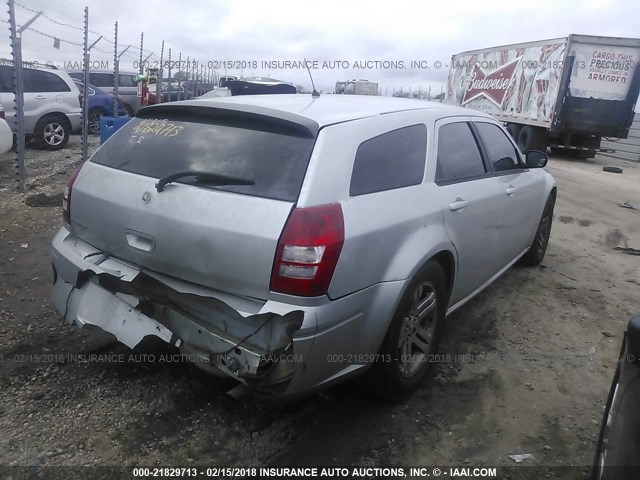 2D4FV47T88H148331 - 2008 DODGE MAGNUM SILVER photo 4