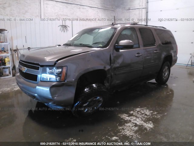 1GNSKJE34BR321038 - 2011 CHEVROLET SUBURBAN K1500 LT BROWN photo 2