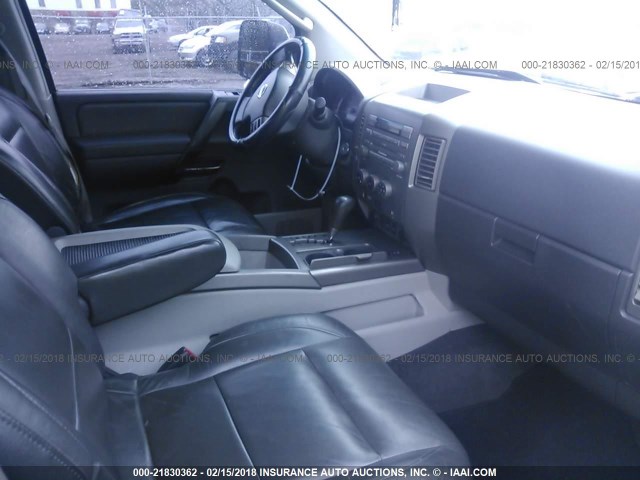 1N6AA07AX4N585417 - 2004 NISSAN TITAN XE/SE/LE SILVER photo 5