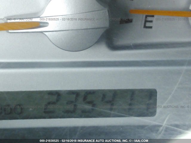 4T1BF32K03U040224 - 2003 TOYOTA CAMRY LE/XLE/SE თეთრი ფოტო 7