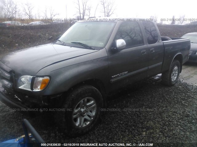5TBBT44173S394634 - 2003 TOYOTA TUNDRA ACCESS CAB SR5 GRAY photo 2