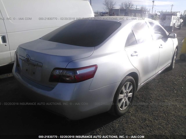 4T1BE46K58U199542 - 2008 TOYOTA CAMRY CE/LE/XLE/SE SILVER photo 4