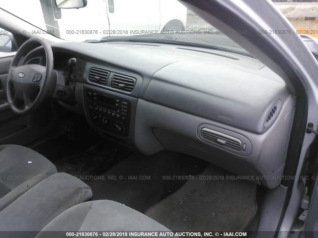 1FAFP55263A198505 - 2003 FORD TAURUS SES SILVER photo 5