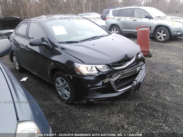 1G1JB5SG7H4142896 - 2017 CHEVROLET SONIC LS 黑色 照片 1