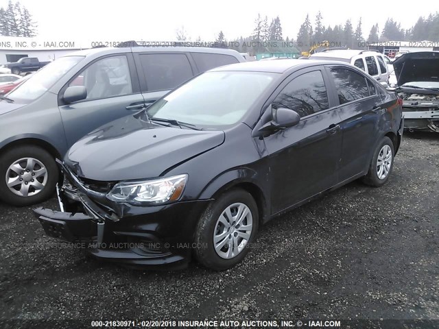 1G1JB5SG7H4142896 - 2017 CHEVROLET SONIC LS 黑色 照片 2