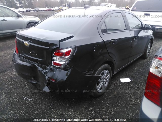 1G1JB5SG7H4142896 - 2017 CHEVROLET SONIC LS 黑色 照片 4