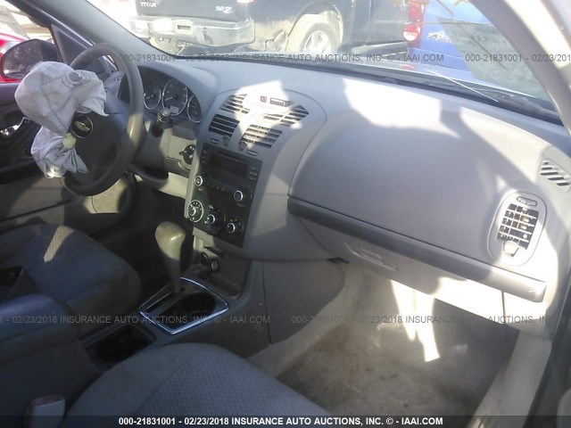 1G1ZS58F27F312358 - 2007 CHEVROLET MALIBU LS SILVER photo 5