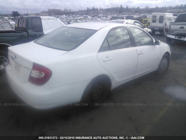 4T1BE32K52U030600 - 2002 TOYOTA CAMRY LE/XLE/SE თეთრი ფოტო 4