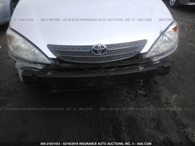 4T1BE32K02U552261 - 2002 TOYOTA CAMRY LE/XLE/SE SILVER photo 6