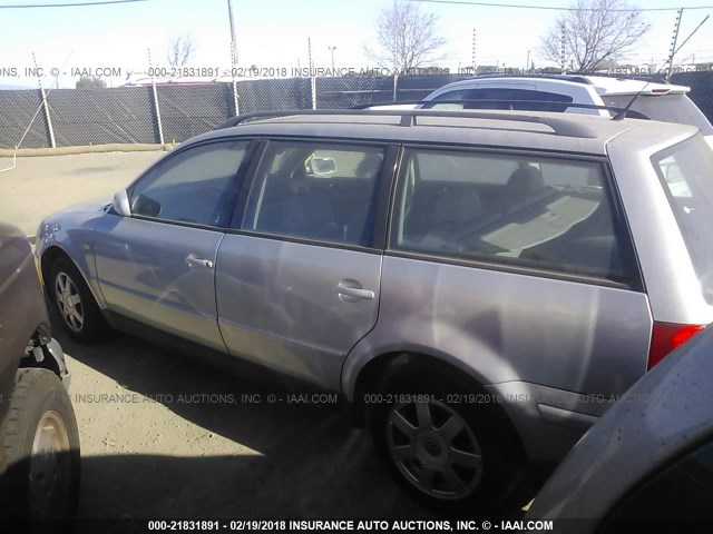 WVWND23B5YE248715 - 2000 VOLKSWAGEN PASSAT GLS SILVER photo 3