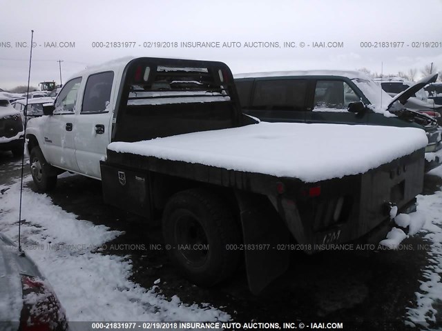 1GTJK33205F808432 - 2005 GMC NEW SIERRA K3500 WHITE photo 3