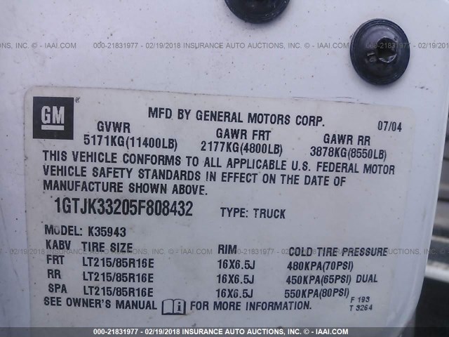 1GTJK33205F808432 - 2005 GMC NEW SIERRA K3500 WHITE photo 9