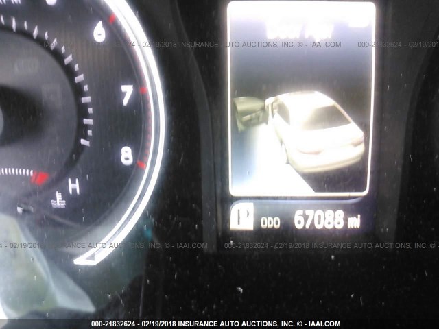 4T1BF1FK0FU067796 - 2015 TOYOTA CAMRY LE/XLE/SE/XSE ვერცხლისფერი ფოტო 7