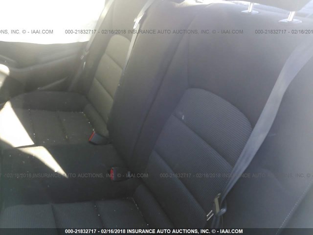 3KPFK4A79HE031497 - 2017 KIA FORTE LX SILVER photo 8