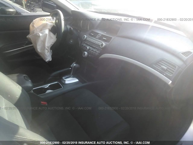 5J6TF3H39EL000087 - 2014 HONDA CROSSTOUR EX SILVER photo 5