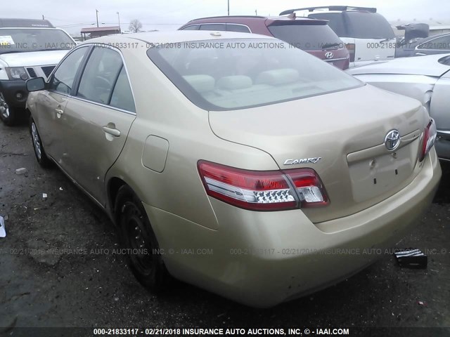 4T1BF3EK9AU099507 - 2010 TOYOTA CAMRY SE/LE/XLE 金色 照片 3